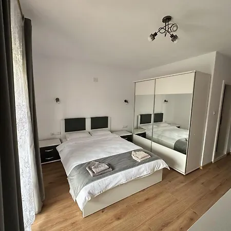 Guest house Pensiunea Floro *